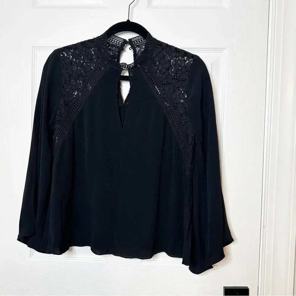BARDOT Women’s US4/XS Black Lace Panel Blouse Bell Sleeves Keyhole Neckline